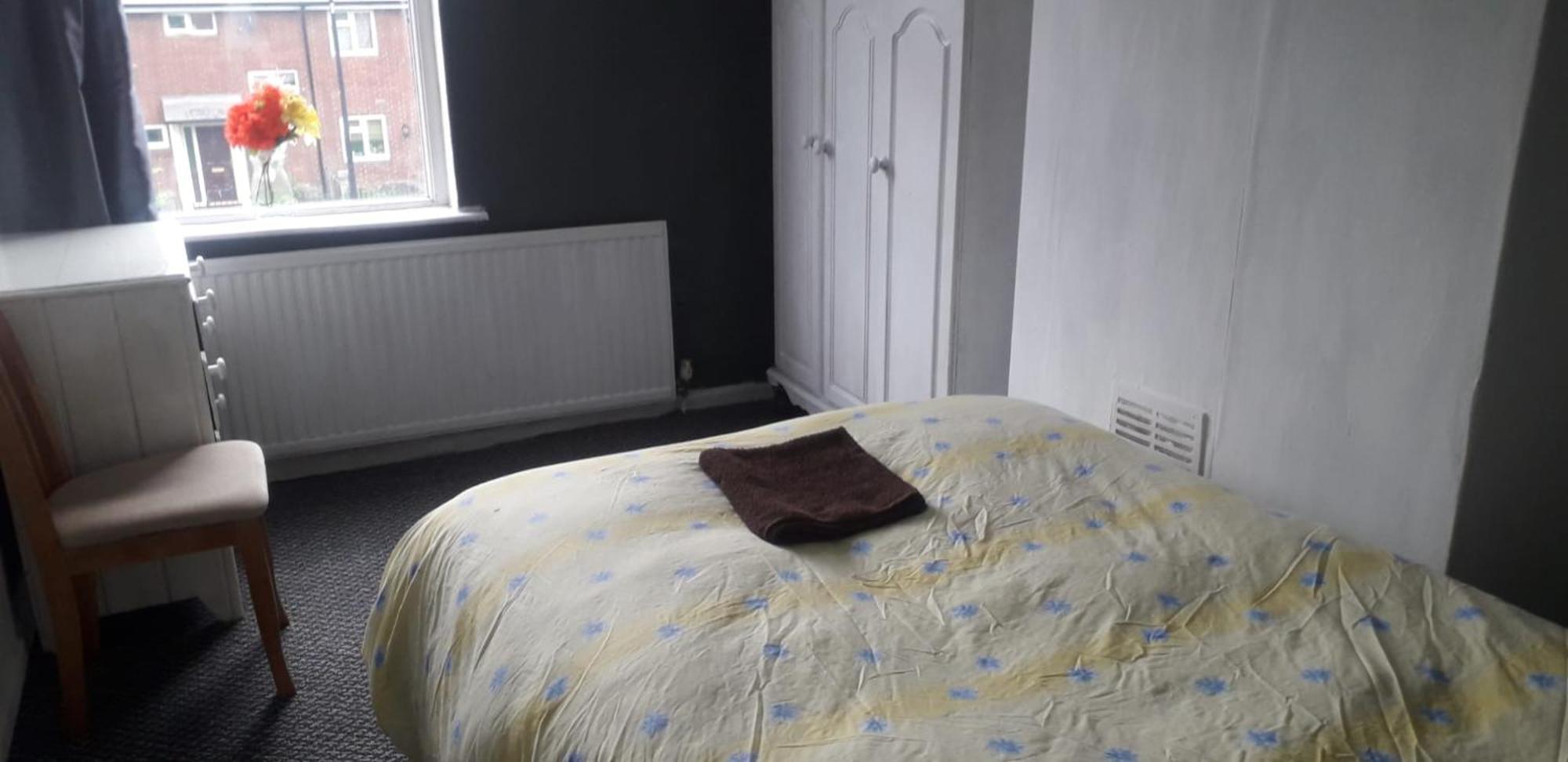 Sports City Guest House Манчестер Экстерьер фото