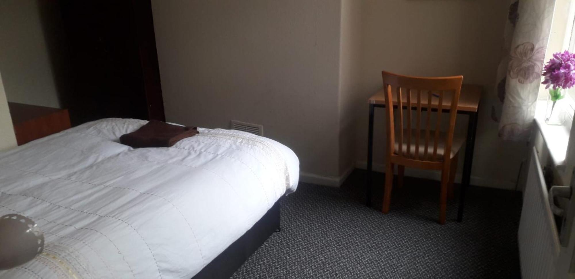 Sports City Guest House Манчестер Экстерьер фото